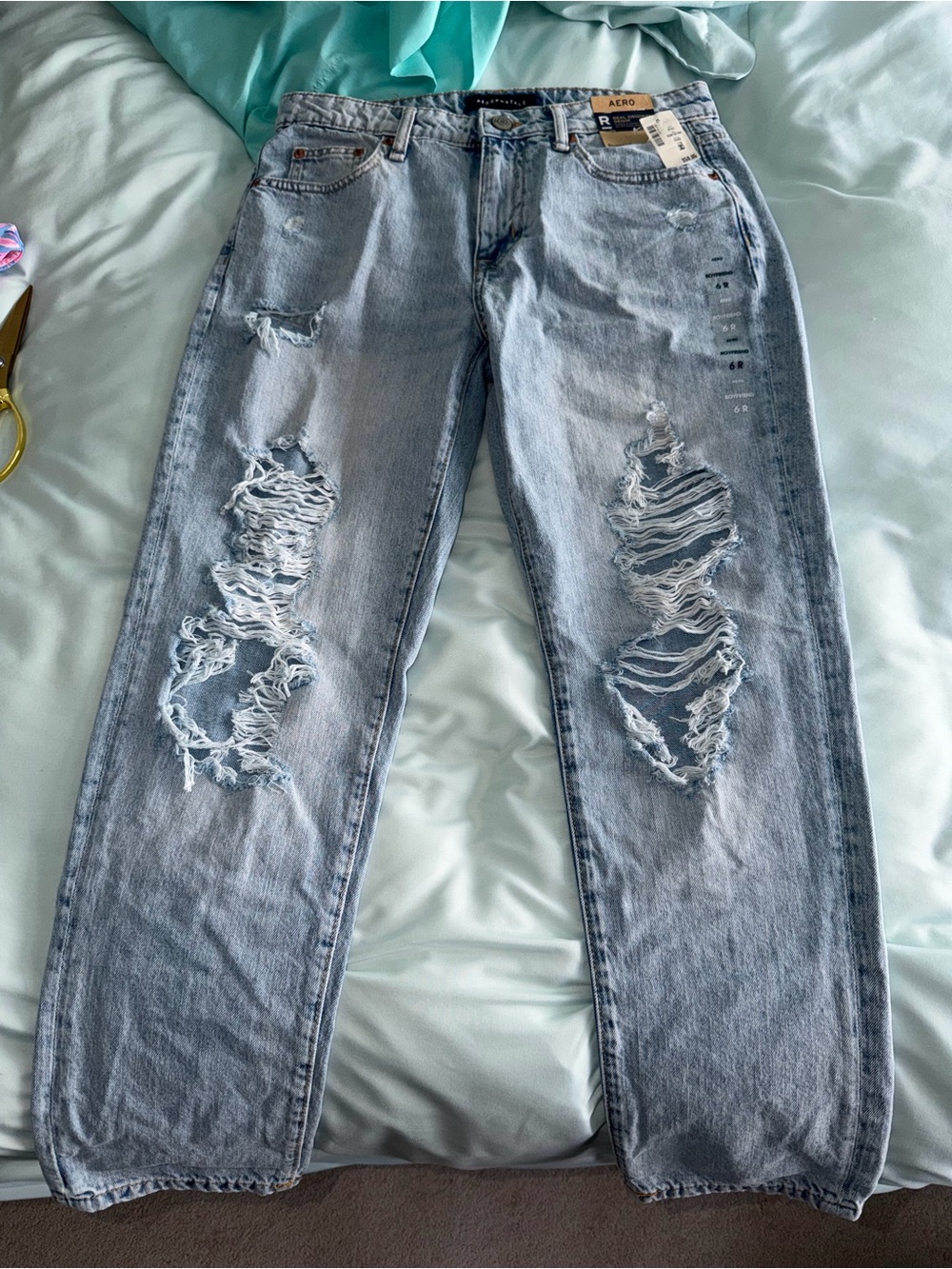AERO Women Light Wash Distressed Boyfriend Jeans Ripped Light Blue Denim